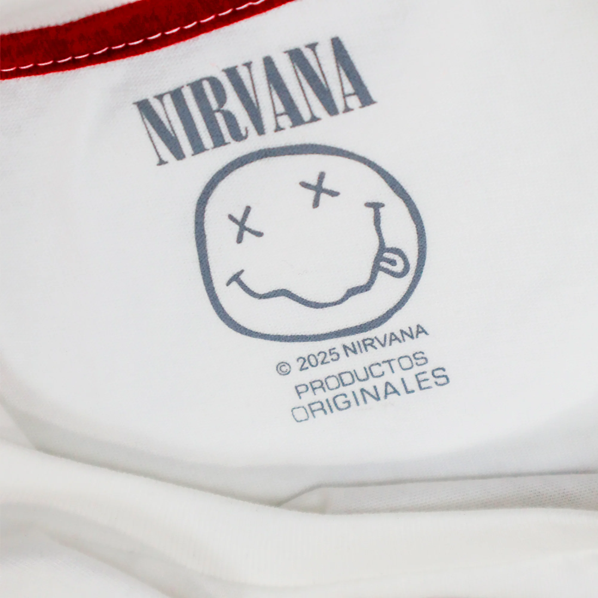 Nirvana Cara Vino/Blanco  - Playera DAMA Licencia NIRVANA™ - Image 2